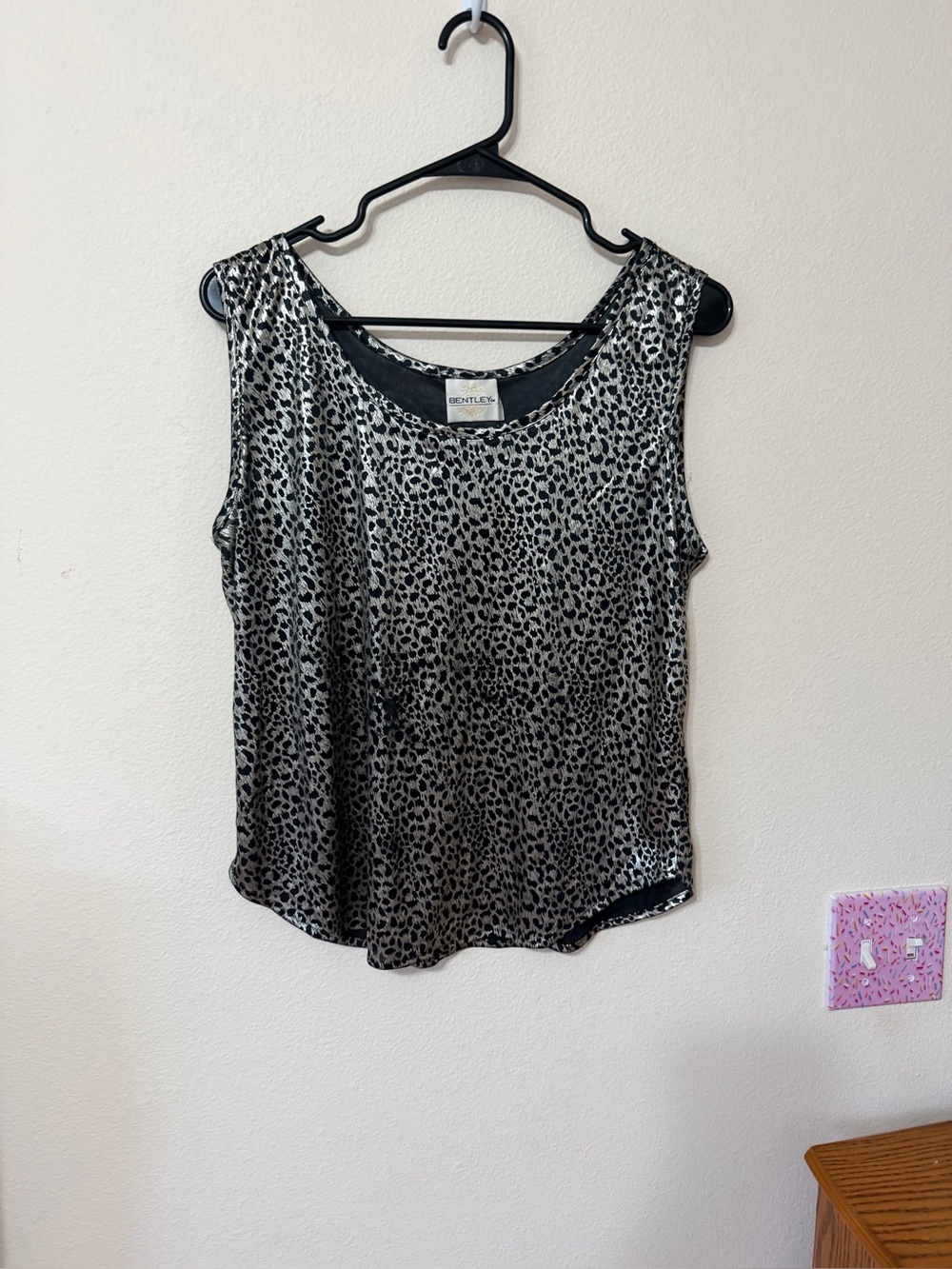 Bentley Tank top Size Large